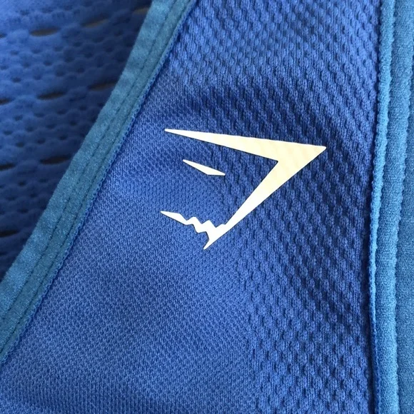 Gymshark Crop‎ Top - Picture 5 of 9